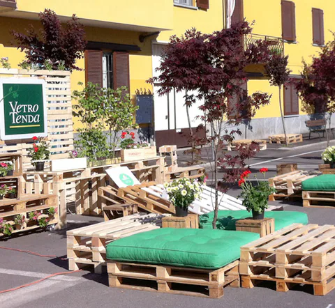 Arredi in pallet — composizione 1