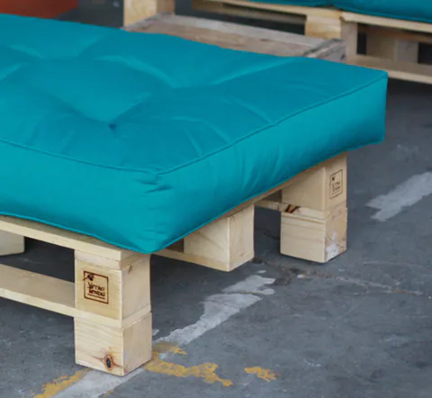 Arredi in pallet — composizione 2